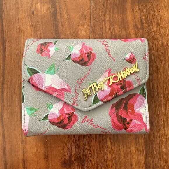 Betsey Johnson Womens Wallet Pink Gray Rose Floral Snap Closure Logo 4.5x3.5 - Picture 1 of 13